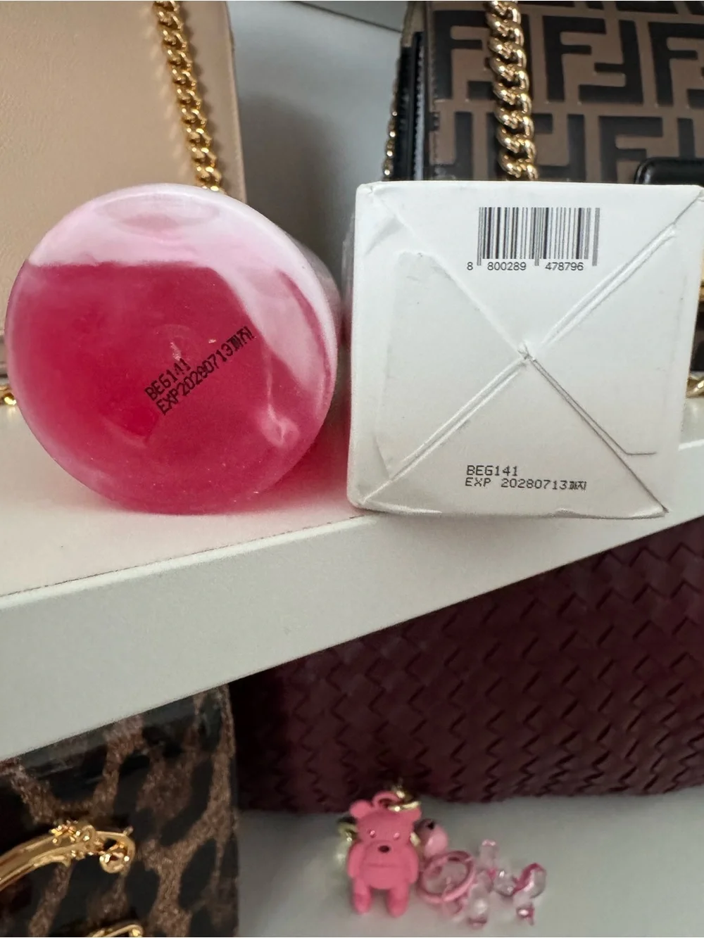 Medicube pink collagen
